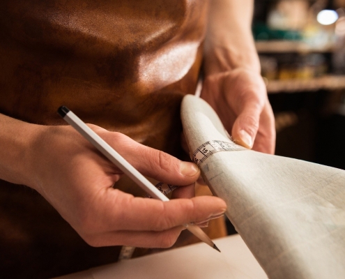 Πότε χρειάζεται αλλαγή υφάσματος στην τέντα; Σημάδια φθοράς & λύσεις